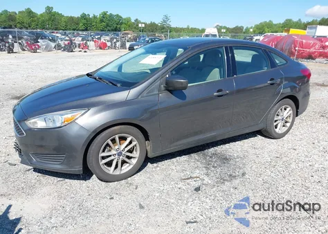 2018 Ford Focus Se z USA, uszkodzony, nr VIN 1FADP3FE1JL238012